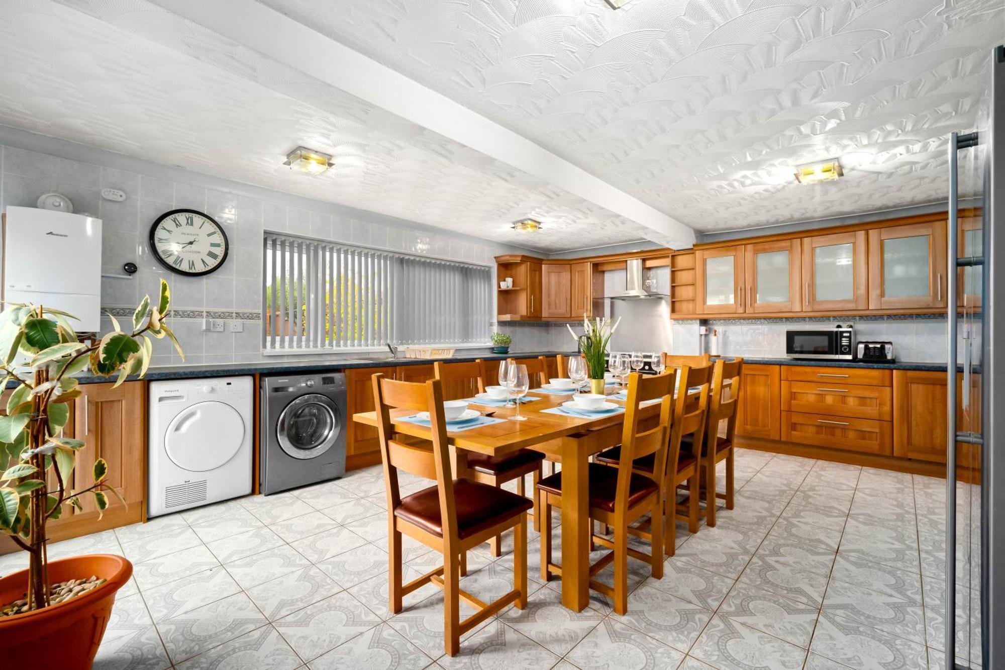 ברמינגהאם Modern 18 Guest Large Home In Solihull - Near Nec, Jlr, Hs2 And Bhx מראה חיצוני תמונה